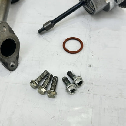 2007 - 2008 SUZUKI GSXR 1000 OIL PUMP ENGINE MOTOR SENDING UNIT PIPE TUBE STOCK