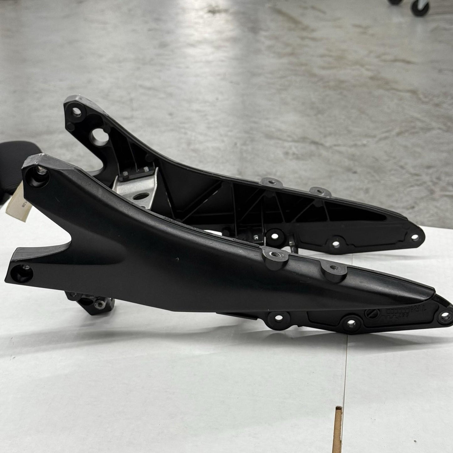 2006 2007 SUZUKI GSXR750 GSXR600 SUBFRAME REAR BACK SUB FRAME BLACK FRAME STCOK