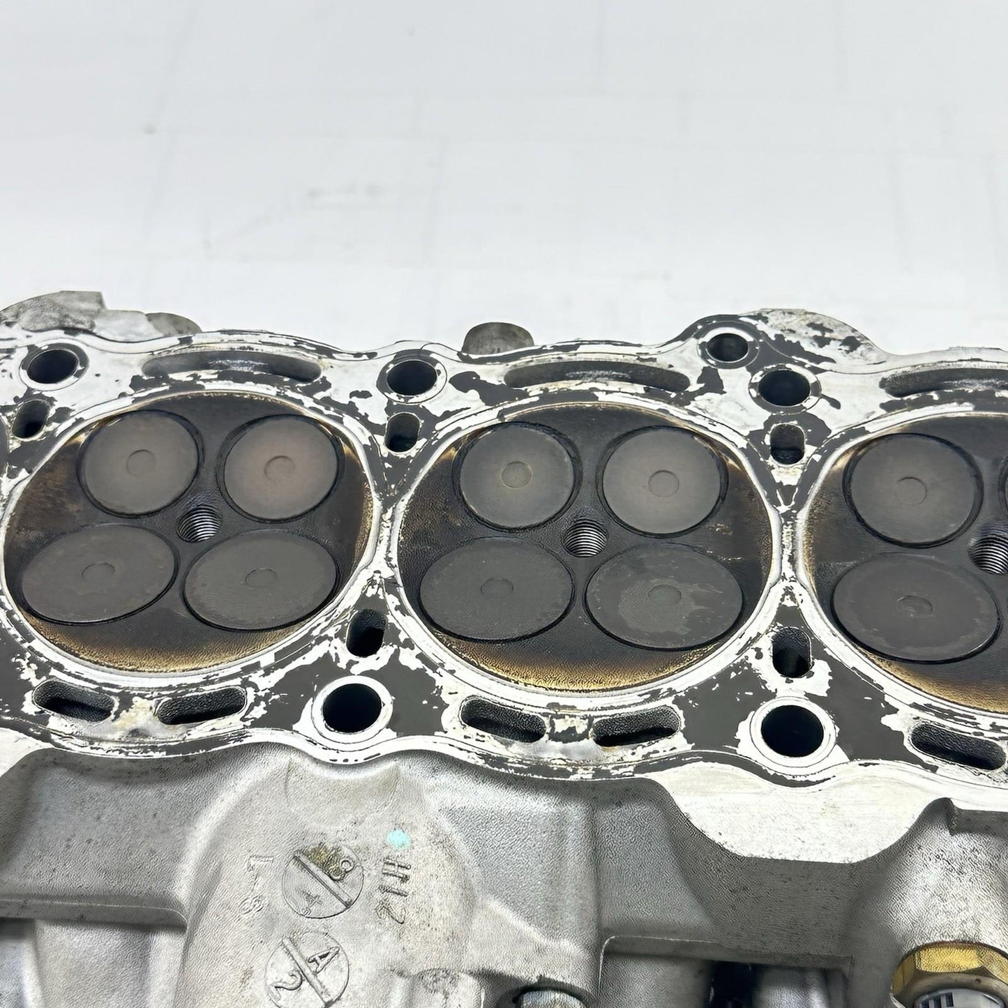 2007 - 2008 SUZUKI GSXR 1000 CYLINDER HEAD TOP END ENGINE VALVE COVER CAMSHAFT