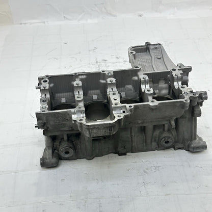 2007 - 2008 SUZUKI GSXR 1000 CRANK CASE UPPER BLOCK ENGINE MOTOR SILVER STOCK