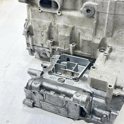 2007 - 2008 SUZUKI GSXR 1000 CRANK CASE UPPER BLOCK ENGINE MOTOR SILVER STOCK
