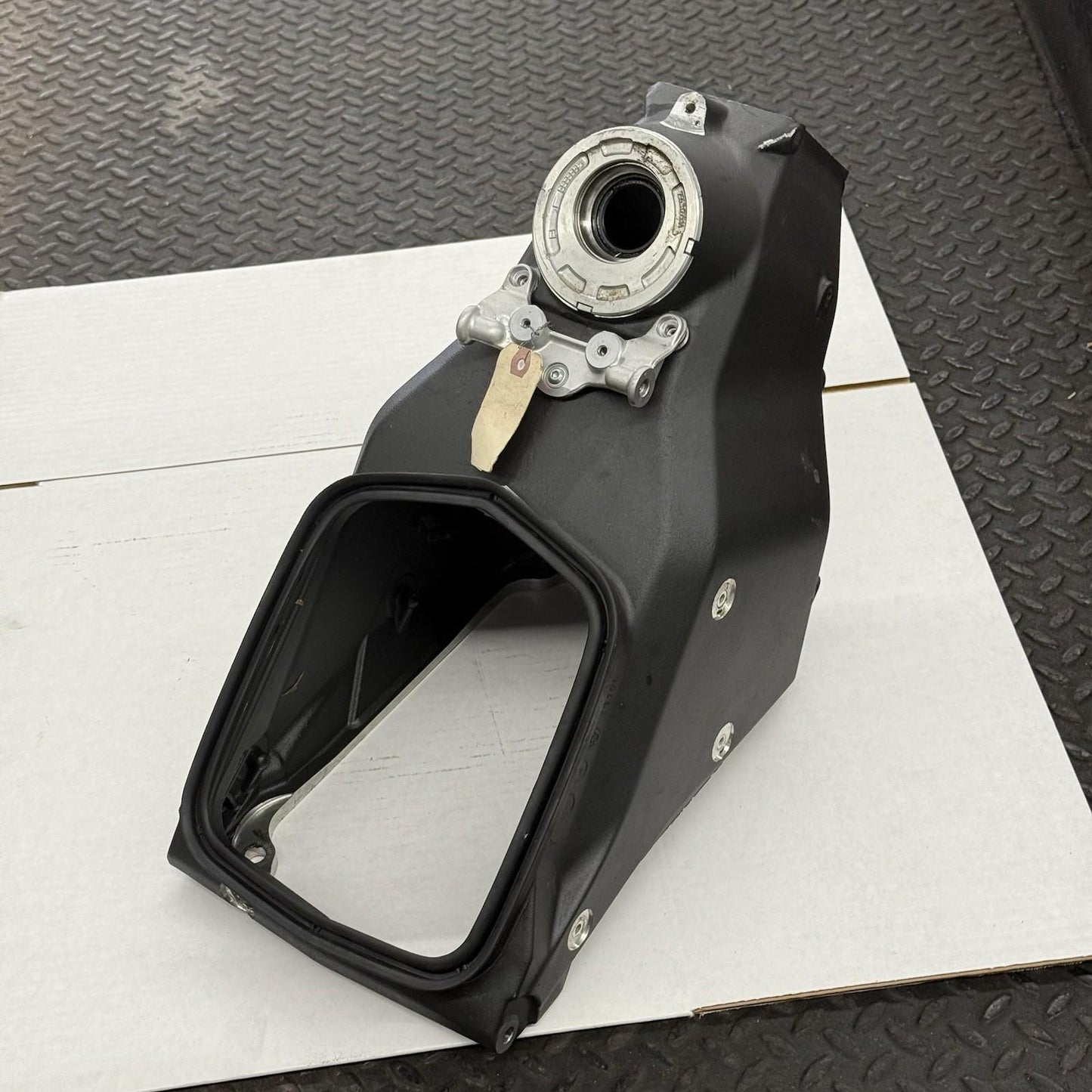 2020 - 2024 DUCATI PANIGALE V2 FRAME MAIN CHASSIS BLACK STRAIGHT BLACK STOCK