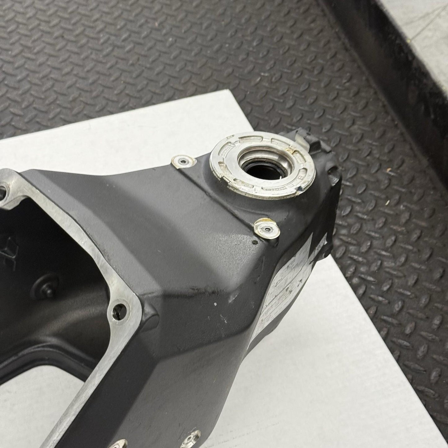 2020 - 2024 DUCATI PANIGALE V2 FRAME MAIN CHASSIS BLACK STRAIGHT BLACK STOCK