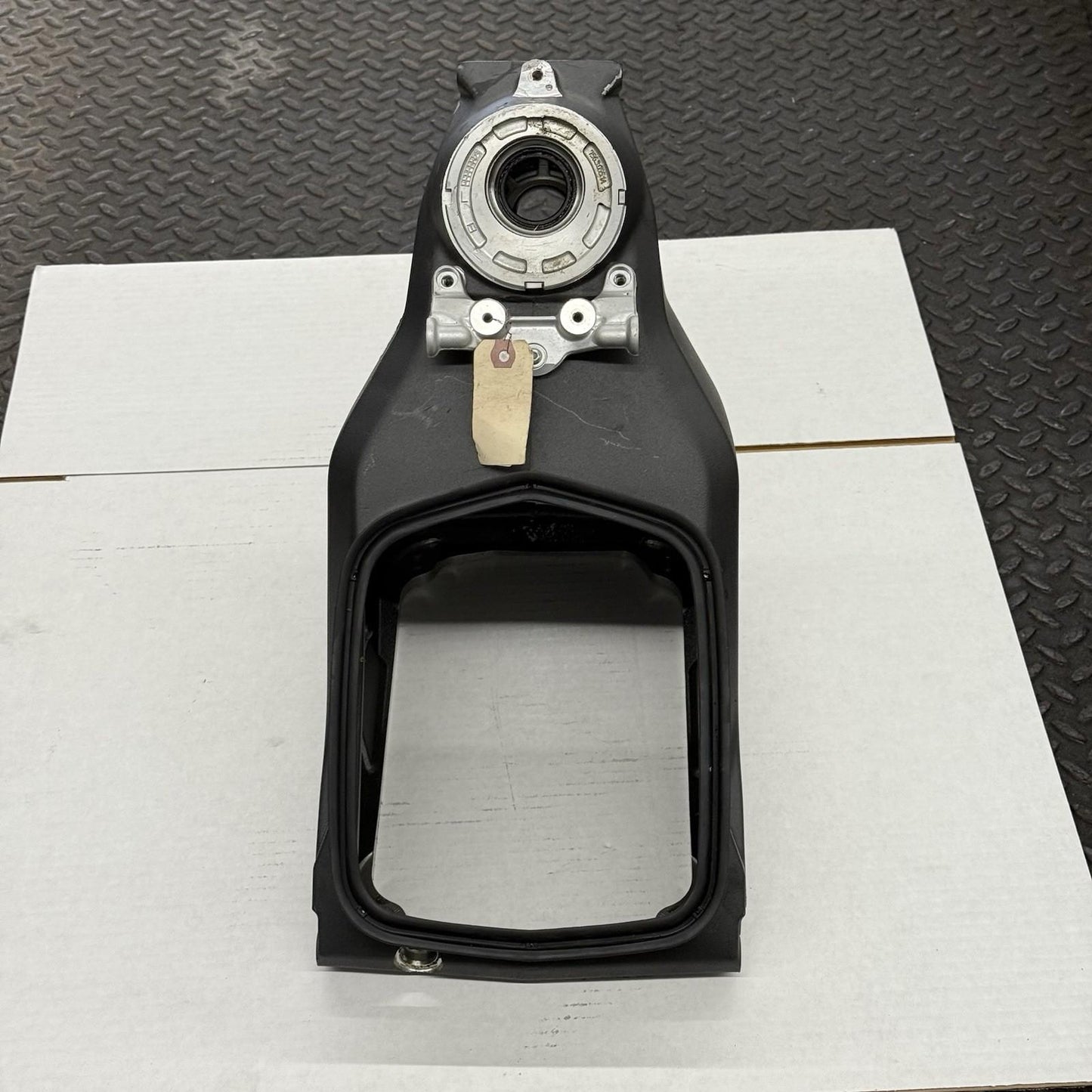 2020 - 2024 DUCATI PANIGALE V2 FRAME MAIN CHASSIS BLACK STRAIGHT BLACK STOCK