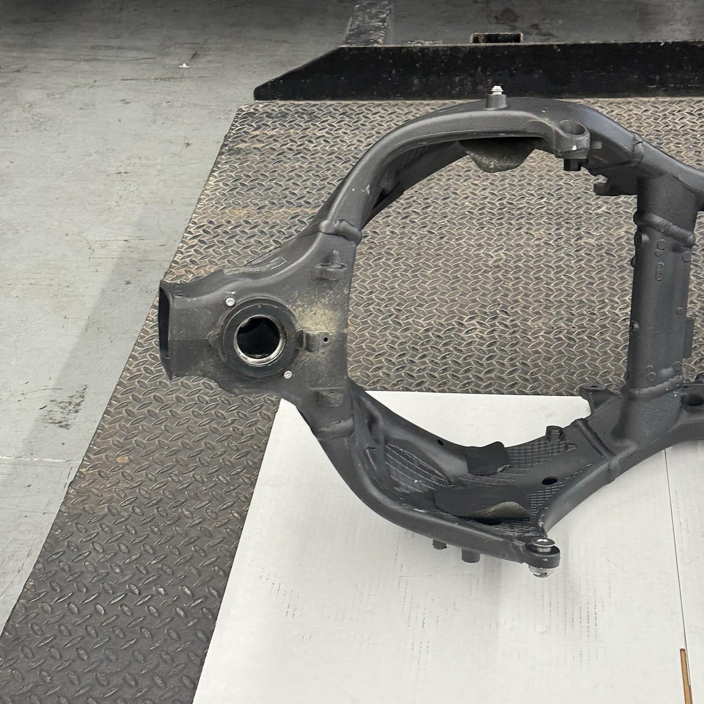 2021 - 2025 KAWASAKI NINJA ZX10R FRAME MAIN CHASSIS STRAIGHT STOCK BLACK
