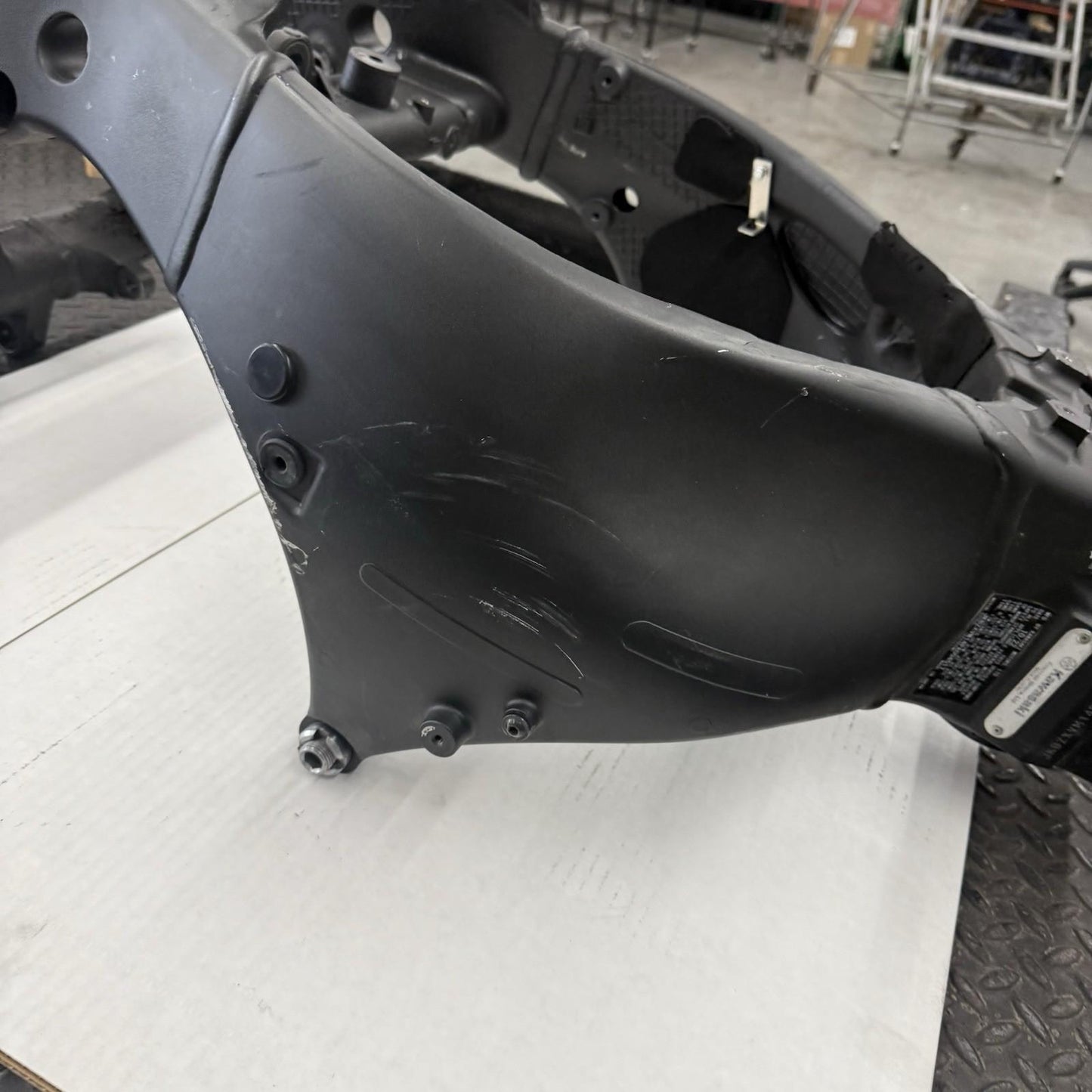 2021 - 2025 KAWASAKI NINJA ZX10R FRAME MAIN CHASSIS STRAIGHT STOCK BLACK