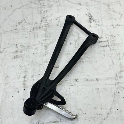 2024 - 2026 KAWASAKI NINJA ZX6R RIGHT REAR PASSENGER PEG FOOT REST BLACK STOCK