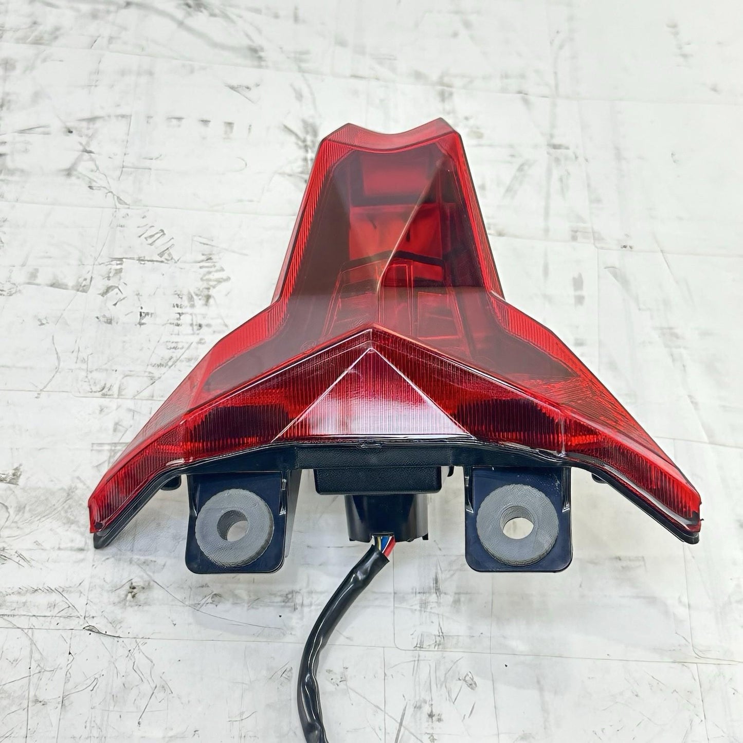 2024 - 2026 KAWASAKI NINJA ZX6R REAR TAILLIGHT BACK BRAKE LIGHT LAMP BOLTS STOCK