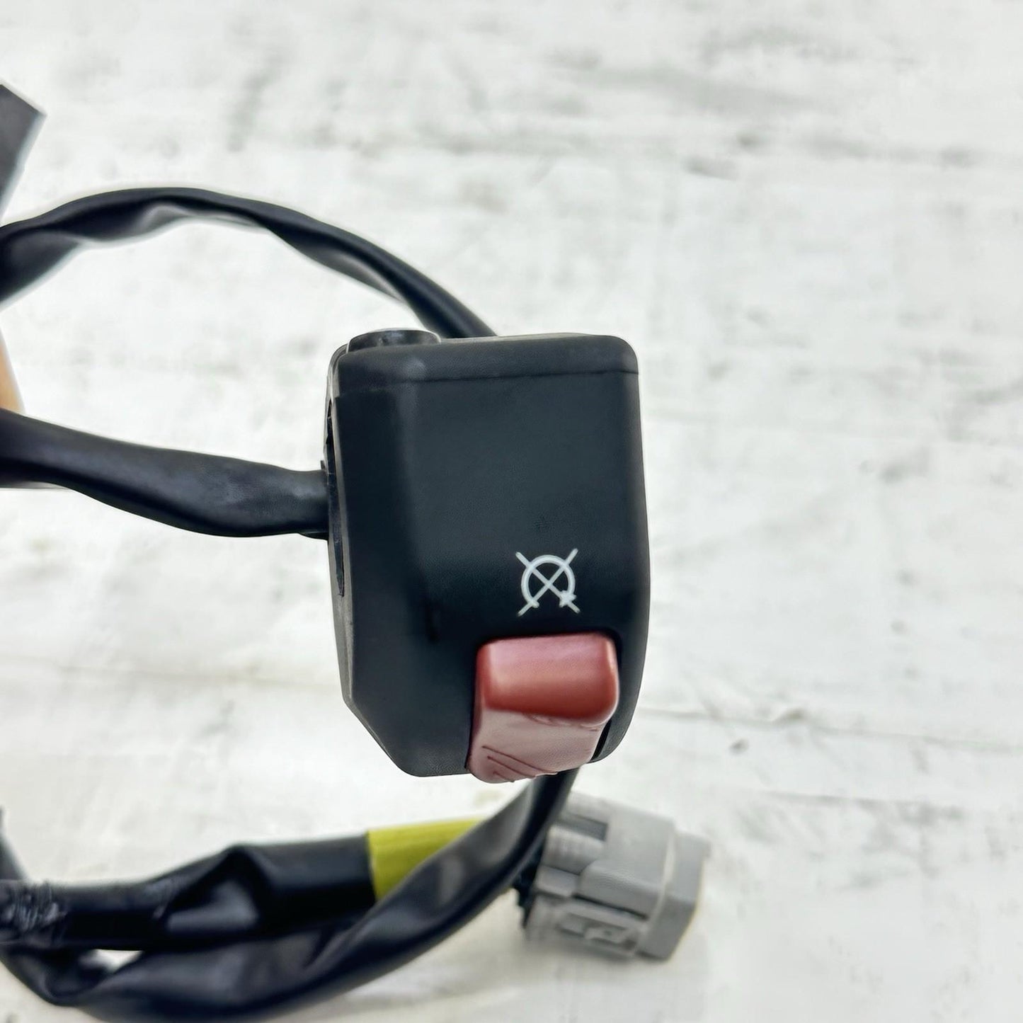 2024 - 2026 KAWASAKI NINJA ZX6R RIGHT SWITCH START STOP ON OFF KILL SWITCH