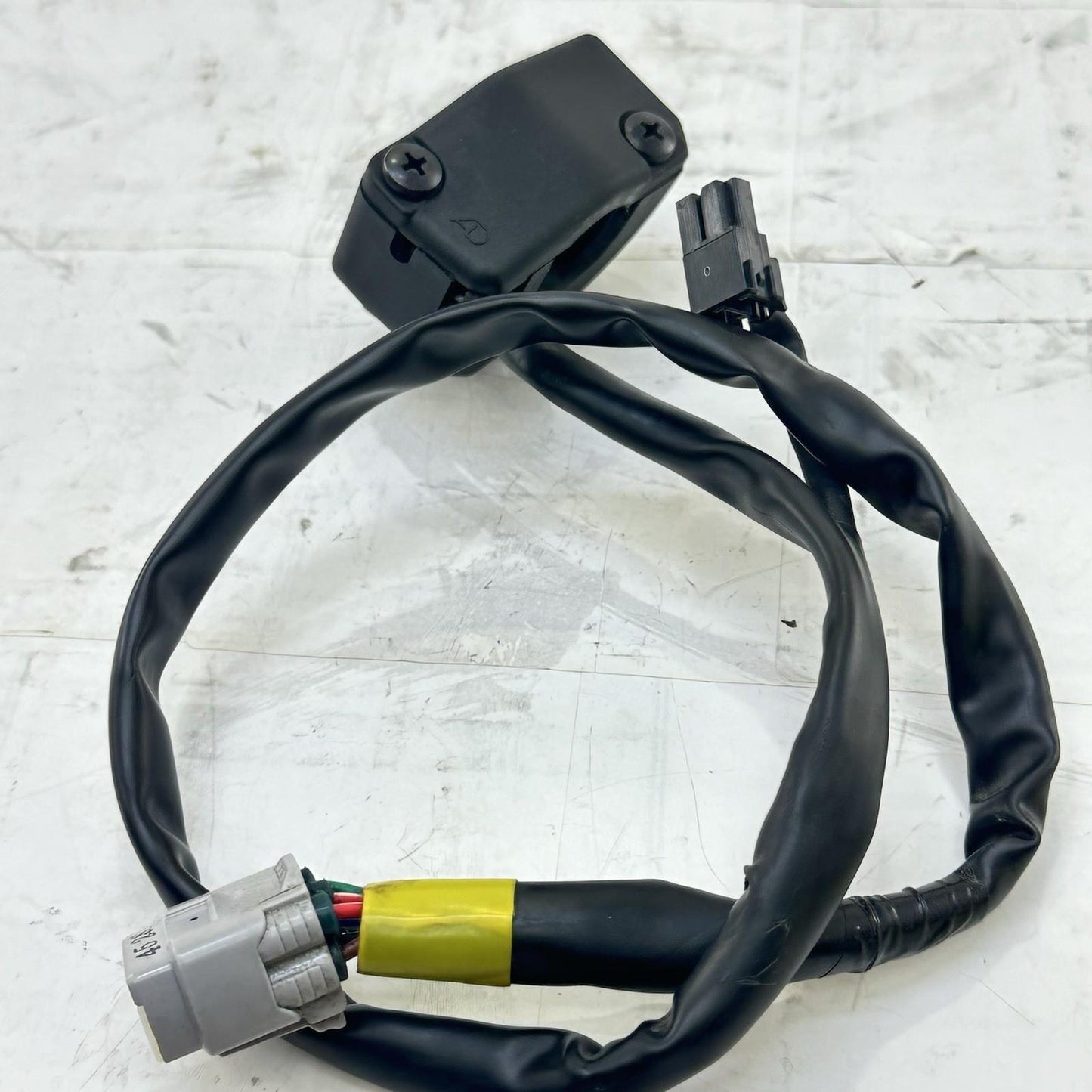 2024 - 2026 KAWASAKI NINJA ZX6R RIGHT SWITCH START STOP ON OFF KILL SWITCH