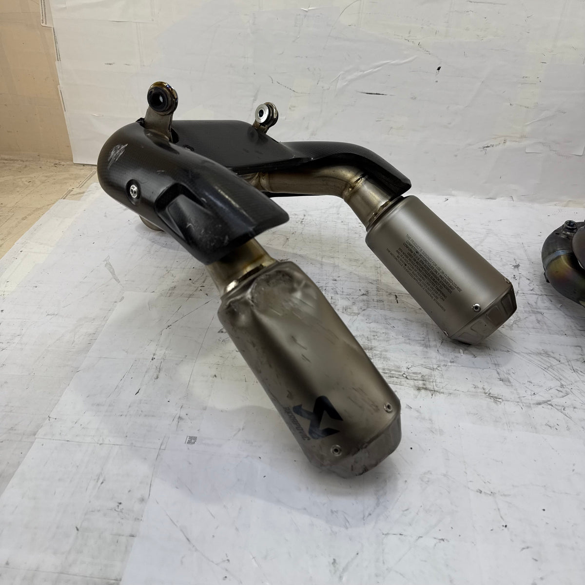 2018 - 2024 Ducati Panigale V4 Akrapovic Full Exhaust Complete Assembly Damaged