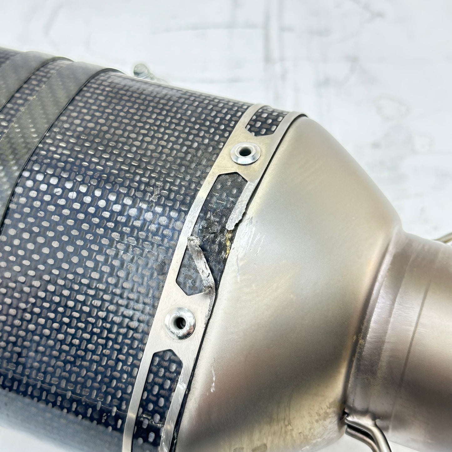 2021 - 2024 APRILIA TUONO V4 1100 EXHAUST MUFFLER SILENCER PIPE AKRAPOVIC * SLIGHT DAMAGE*