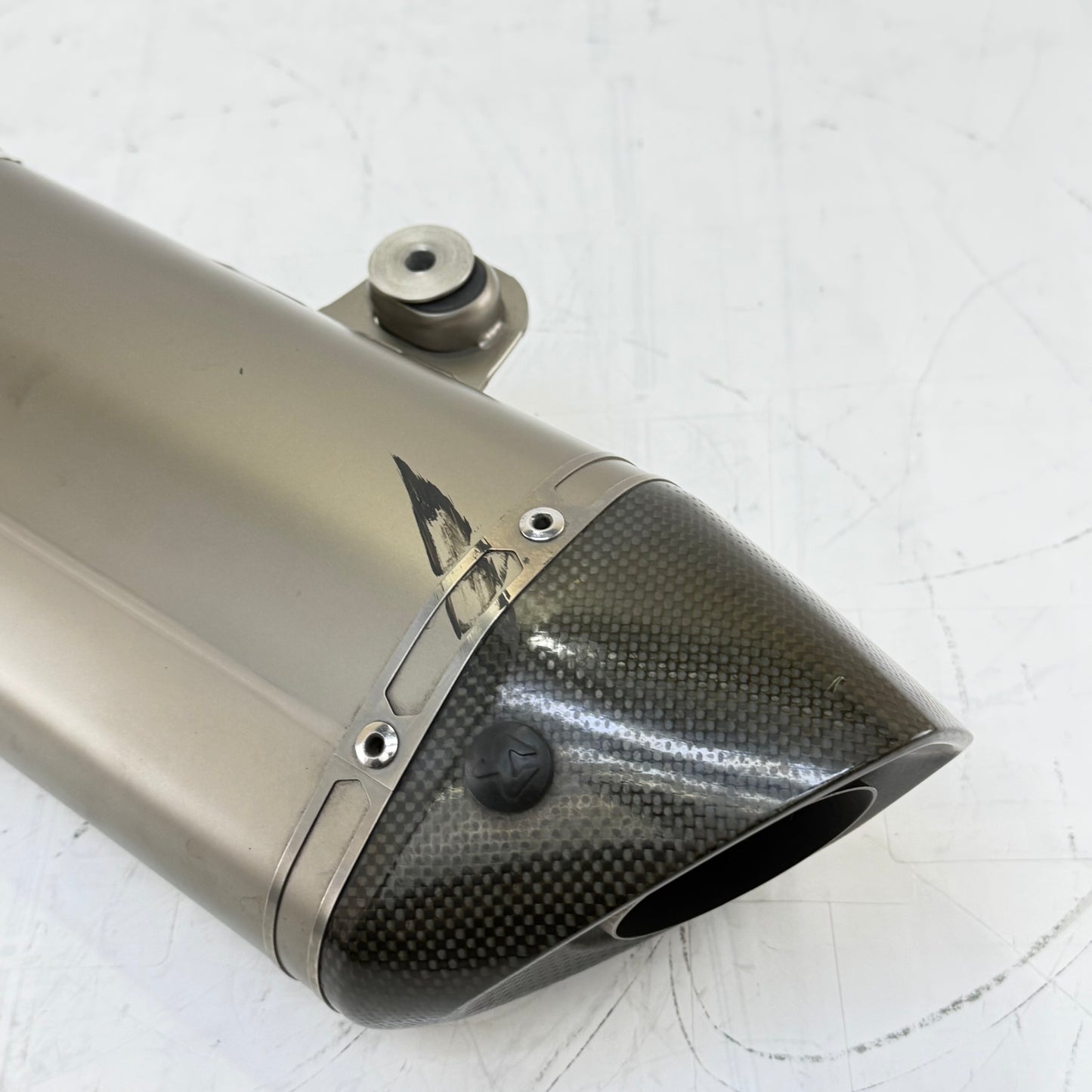 2014 - 2016 KTM 1290 SUPER DUKE R EXHAUST MUFFLER PIPE HEADER MANIFOLD AKRAPOVIC