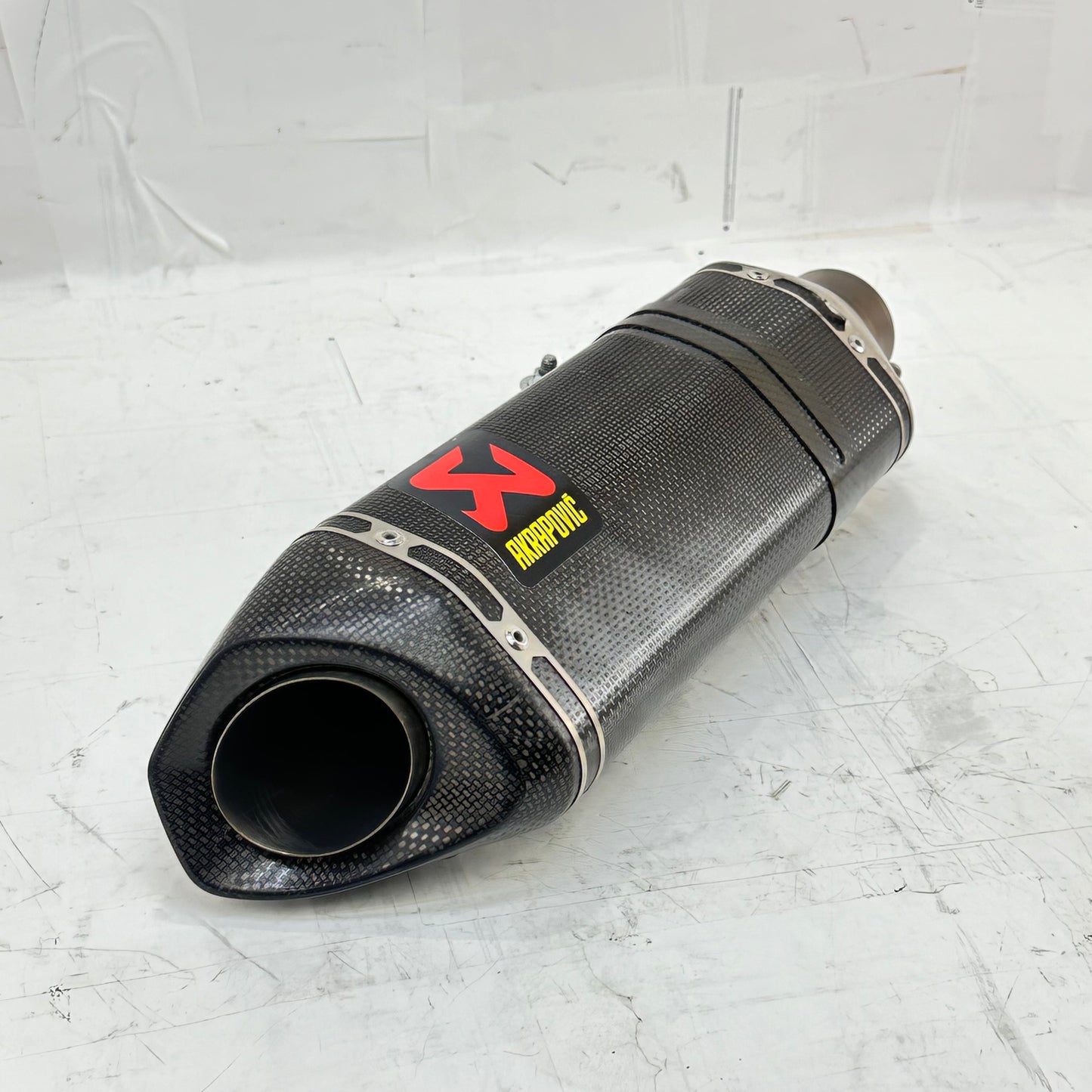 2021 - 2024 APRILIA TUONO V4 1100 EXHAUST MUFFLER SILENCER PIPE AKRAPOVIC * SLIGHT DAMAGE*