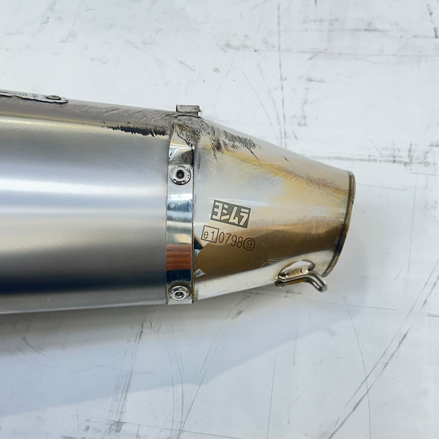 2011 - 2026 SUZUKI GSXS 600 GSXR 750 EXHAUST MUFFLER PIPE YOSHIMURA *SCUFFED*