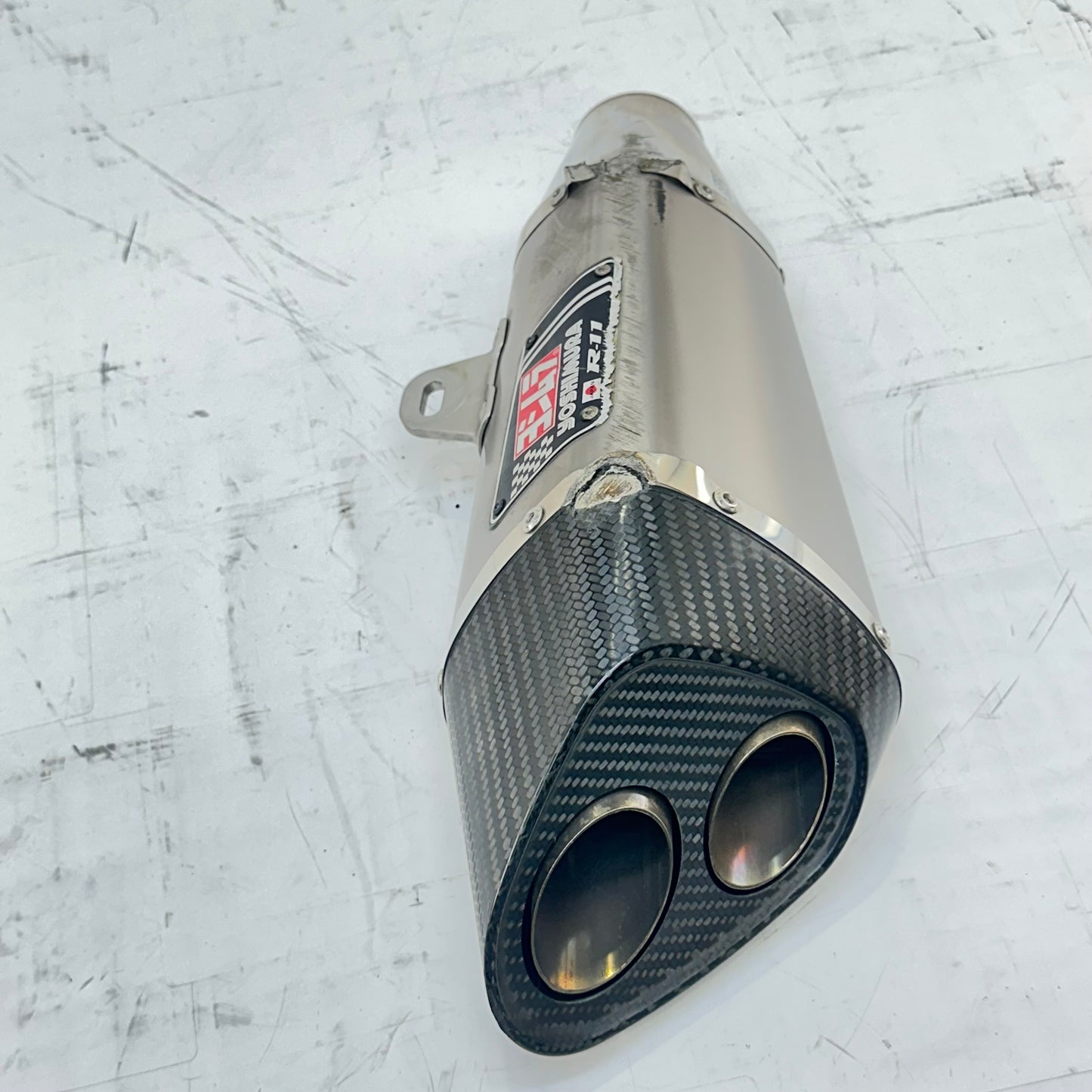 2011 - 2026 SUZUKI GSXS 600 GSXR 750 EXHAUST MUFFLER PIPE YOSHIMURA *SCUFFED*
