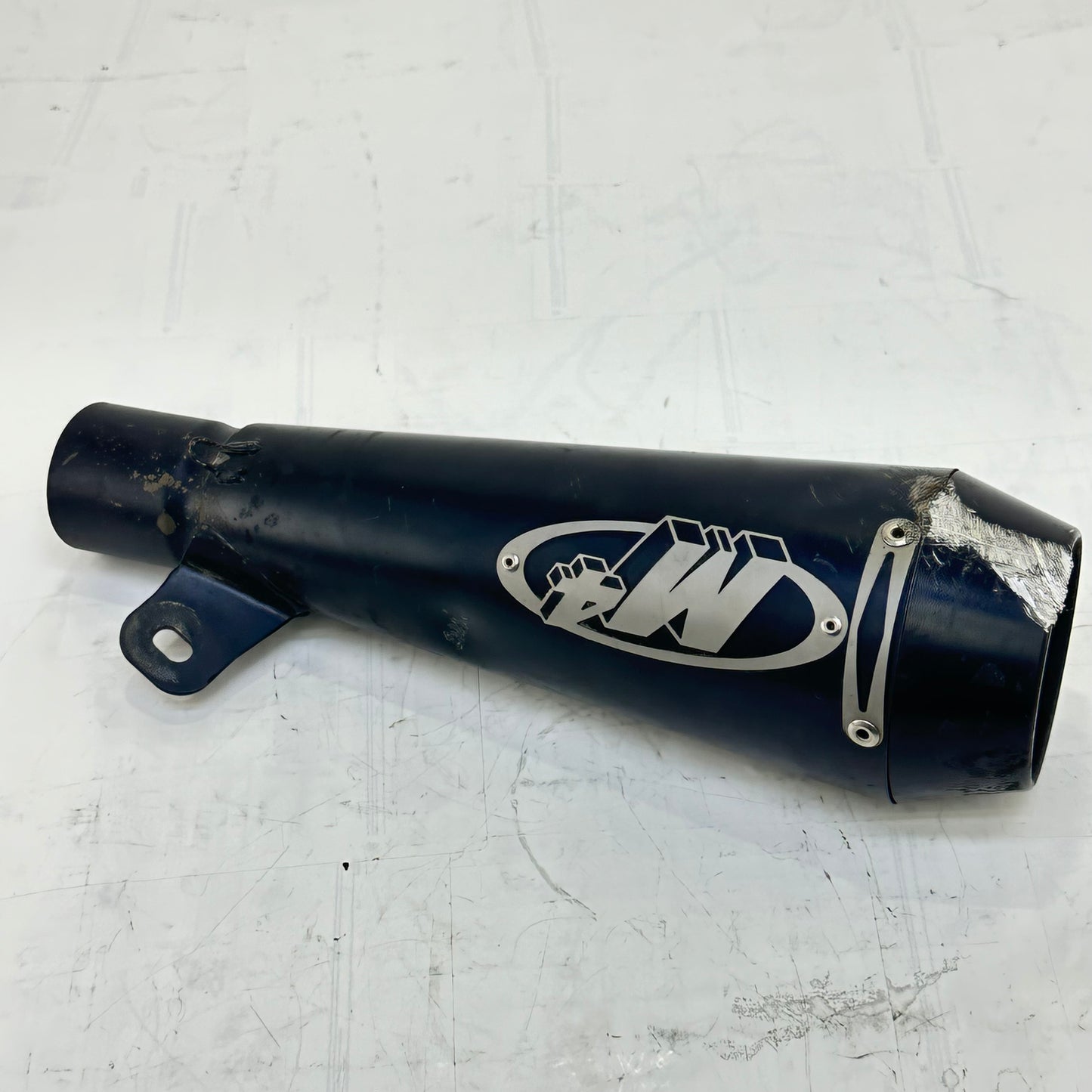 2007 2008 SUZUKI GSXR 1000 EXHAUST MUFFLER PIPE M4 *SCUFFED*