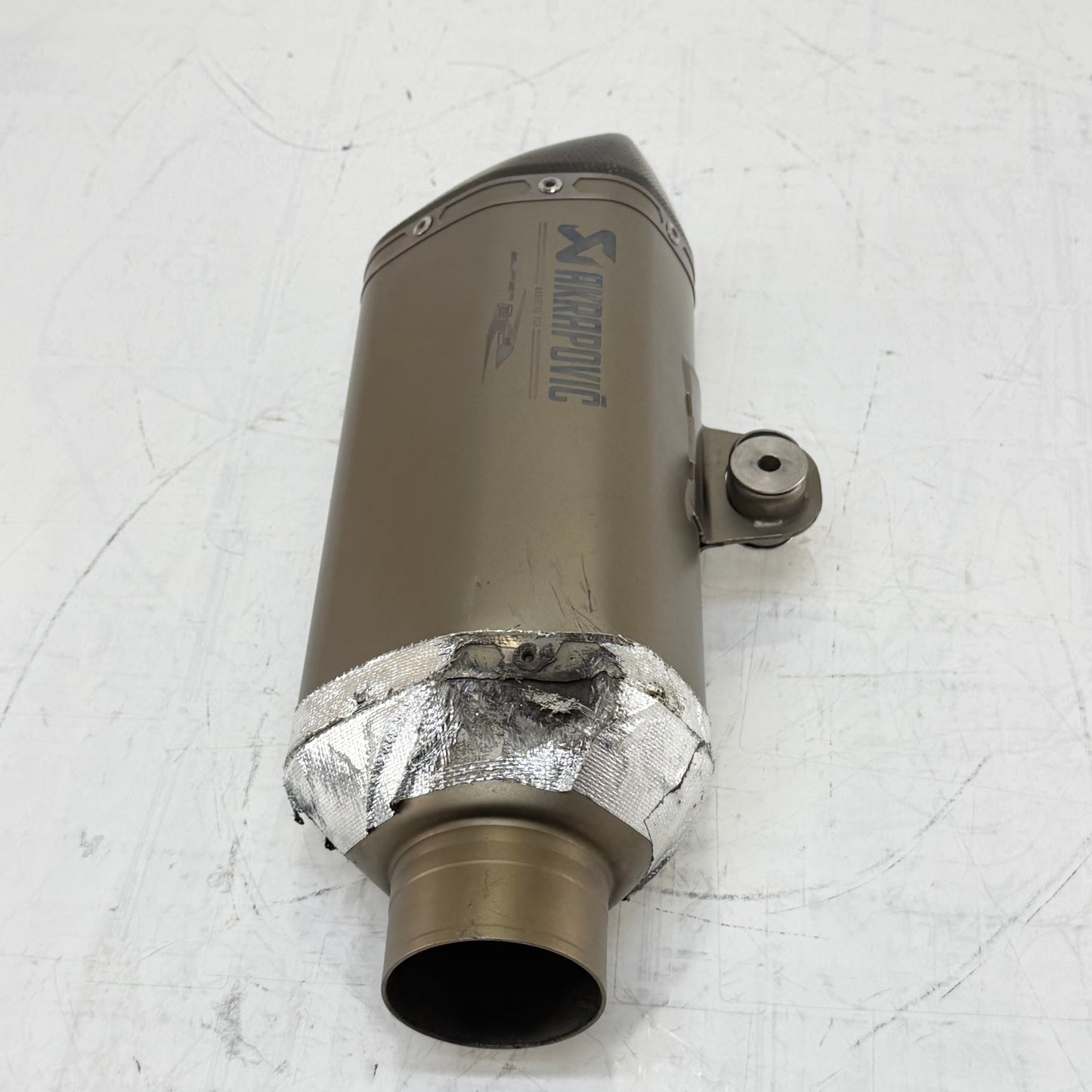 2014 - 2016 KTM 1290 SUPER DUKE R EXHAUST MUFFLER PIPE HEADER MANIFOLD AKRAPOVIC