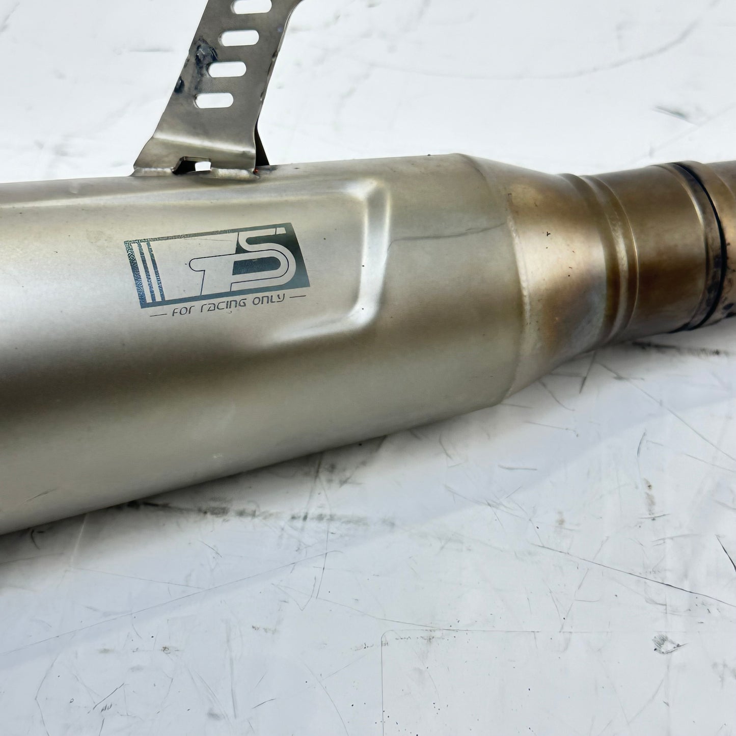 2008 - 2010 SUZUKI GSXR 600 GSXR 750 EXHAUST MUFFLER RACING AFTERMARKET *SCUFFED*
