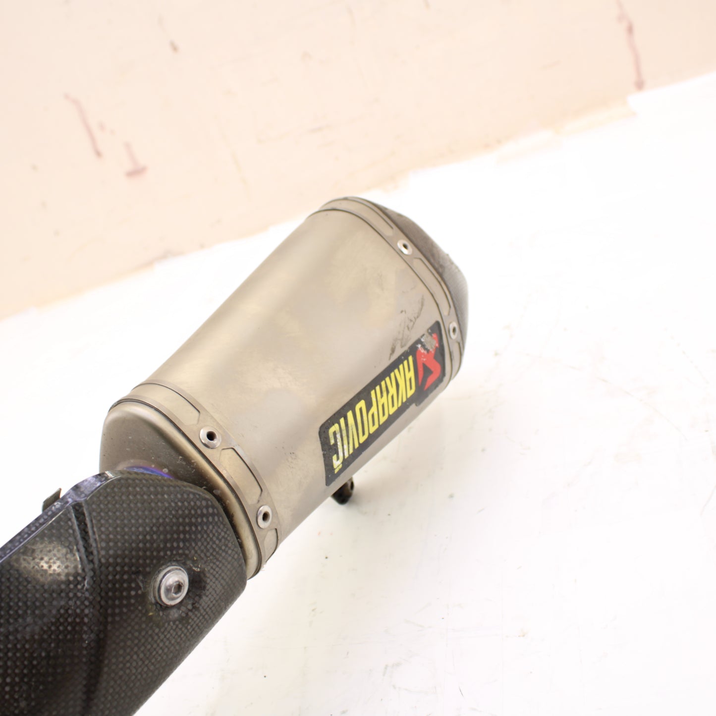 2011 - 2015 KAWASAKI NINJA ZX10R EXHAUST MUFFLER AKRAPOVIC *SLIGHT SCUFFING*