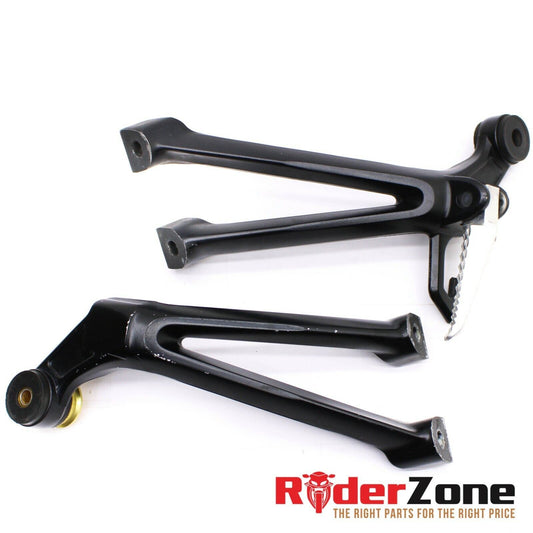 2008 2009 SUZUKI GSXR600 GSXR750 PASSENGER PEGS REAR BACK SET PAIR BLACK PAIR OE