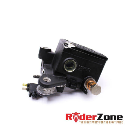 2014 - 2016 YAMAHA FZ09 FRONT MASTER CYLINDER BRAKE RESERVOIR STOCK FRONT
