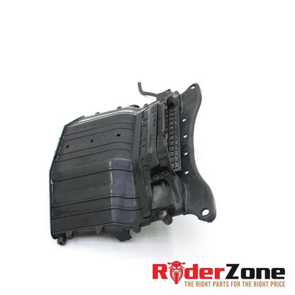2004 2005 HONDA CBR1000RR RAM AIR DUCT INTAKE TUBE STOCK CENTER FLOW STOCK
