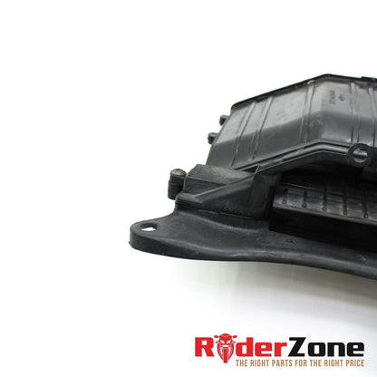 2004 2005 HONDA CBR1000RR RAM AIR DUCT INTAKE TUBE STOCK CENTER FLOW STOCK