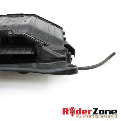 2004 2005 HONDA CBR1000RR RAM AIR DUCT INTAKE TUBE STOCK CENTER FLOW STOCK