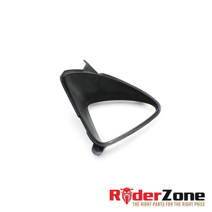 2006 2007 HONDA CBR1000RR SUBFRAME COVER COWL AIR DUCT INTAKE BLACK STOCK