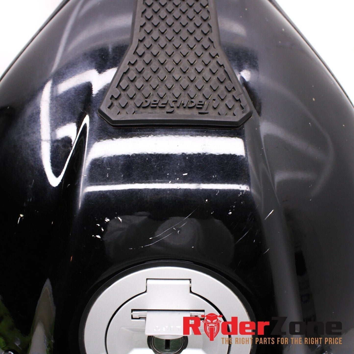 2019 - 2022 BMW S1000RR GAS TANK FUEL PETROL BLACK GOOD OEM 16118405141