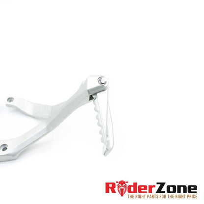 12-19 Ducati Panigale R 899 959 1199 1299 REAR BACK PASSENGER PEGS FOOT REST OEM
