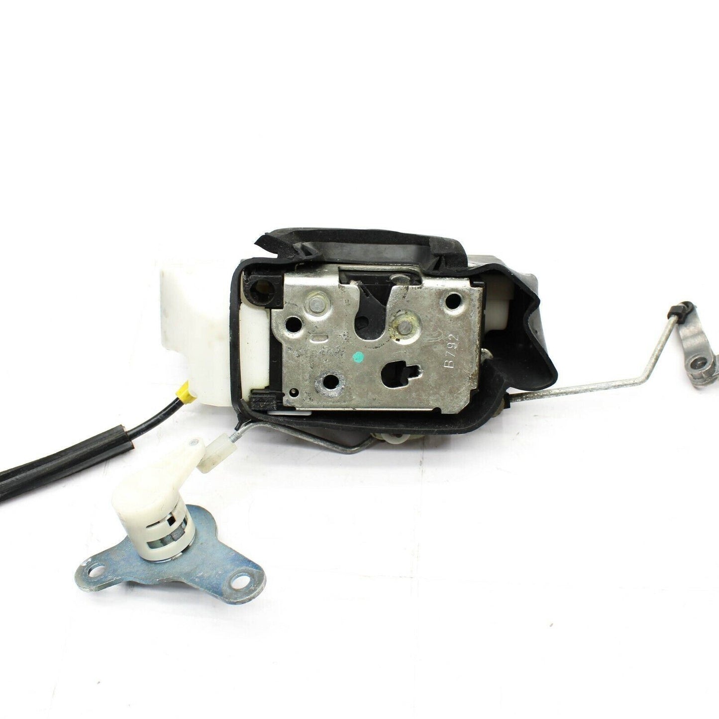 2006 - 2011 MASERATI Quattroporte Front Right Door Latch Actuator Lock 67575900