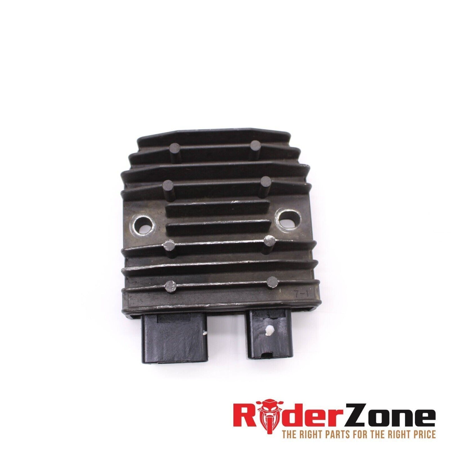 2008 - 2013 HONDA CBR1000RR VOLTAGE REGULATOR RECTIFIER GOOD 31600-KVZ-631