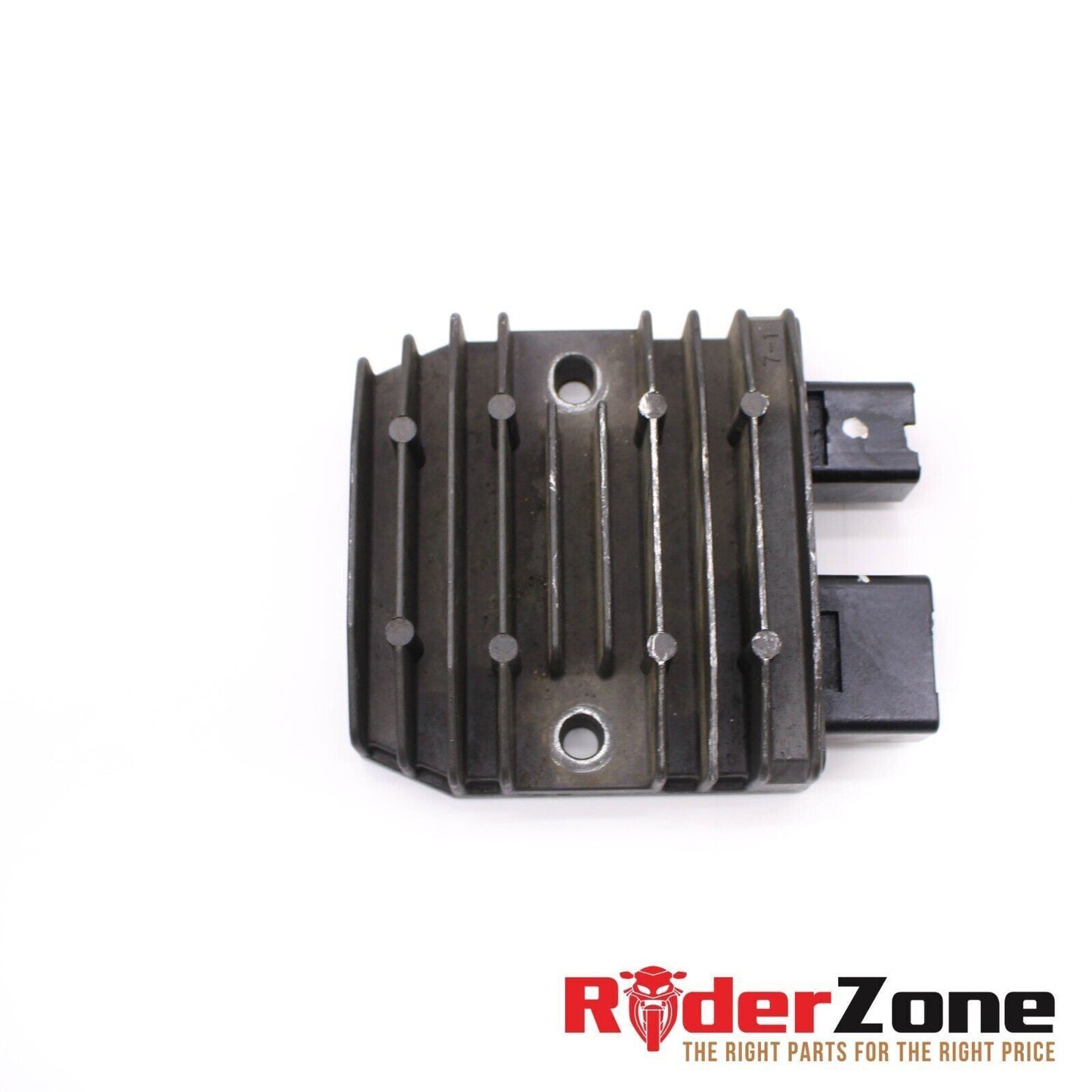 2008 - 2013 HONDA CBR1000RR VOLTAGE REGULATOR RECTIFIER GOOD 31600-KVZ-631