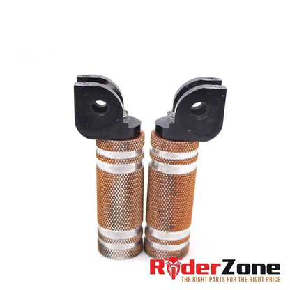 2008 - 2015 SUZUKI GSXR600 GSXR750 FOOT PEG SET LEFT RIGHT DRIVERS FOOT REST OEM