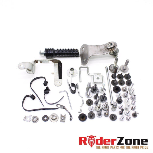 2008 2009 SUZUKI GSXR600 GSXR750 HARDWARE SET BOLTS SCREWS  FAIRING BRACKET