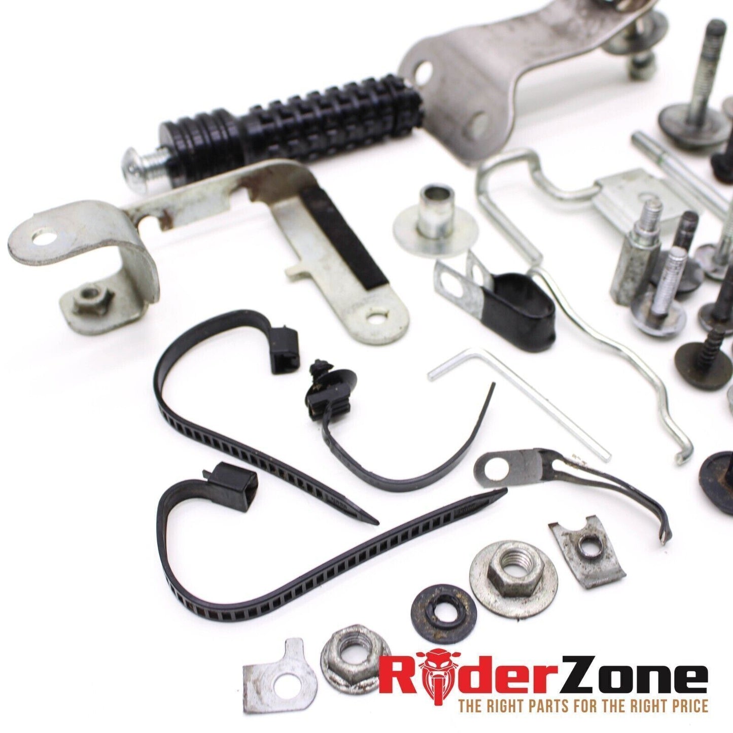 2008 2009 SUZUKI GSXR600 GSXR750 HARDWARE SET BOLTS SCREWS  FAIRING BRACKET