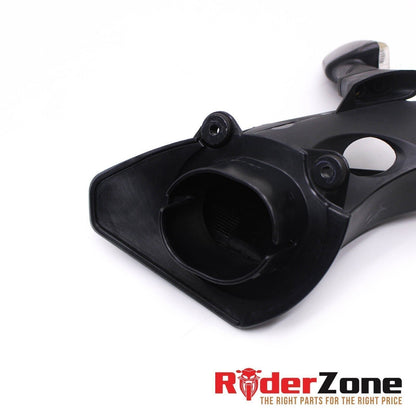 2015 - 18 APRILIA TUONO RIGHT RAM INTAKE AIR DUCT TUBE FRONT BLINKER V4 1100