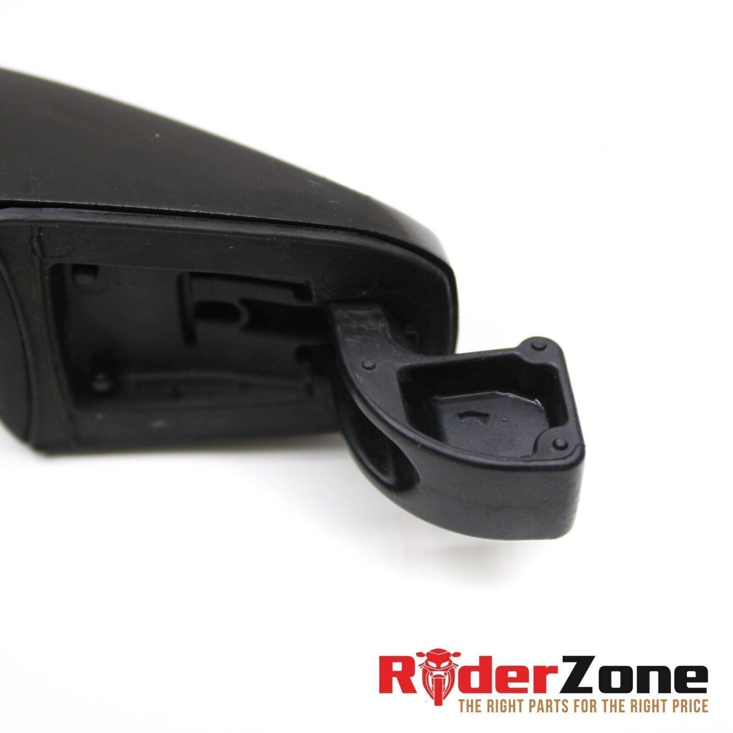 2015 - 2019 GMC YUKON XL SUBURABAN PASSENGER RIGHT REAR DOOR HANDLE EXTERIOR OEM