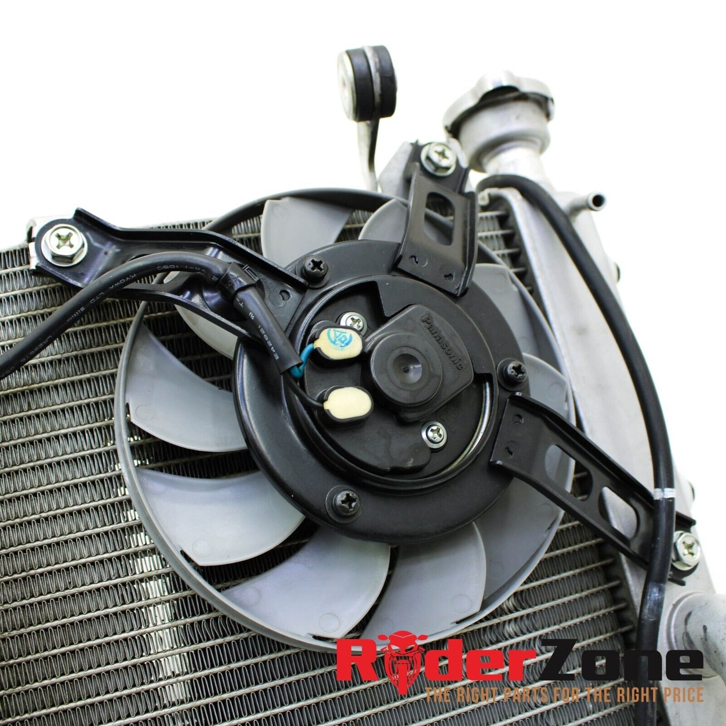 2015 - 2019 YAMAHA YZF R1 R1M R1S ENGINE RADIATOR MOTOR COOLER COOLING RADIATER