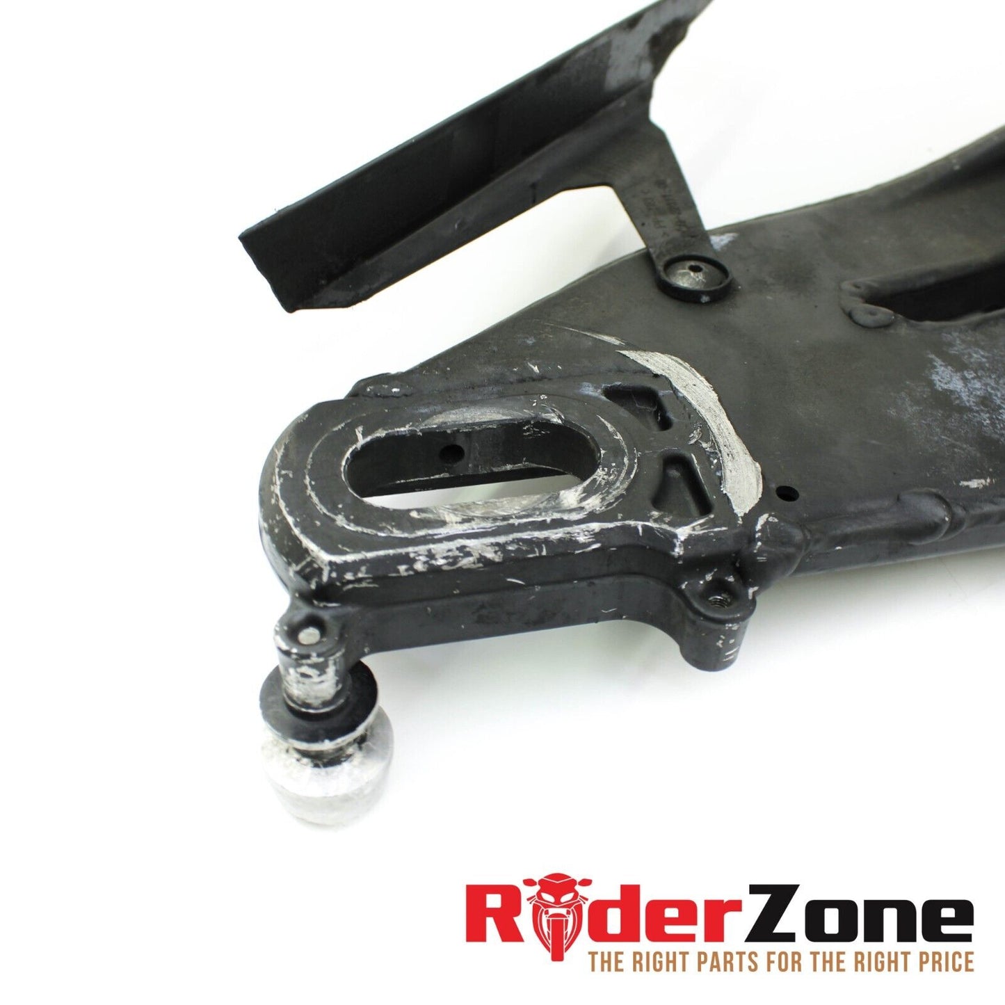 2015 - 2019 YAMAHA YZF R1 SWINGARM REAR WHEEL MOUNT BRACKET CHAIN GUIDE BLACK OE