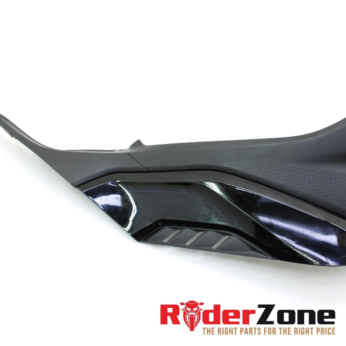 2018 - 2023 BMW S1000RR FUEL TANK RIGHT FAIRING SIDE COVER BLACK COVER TRIM