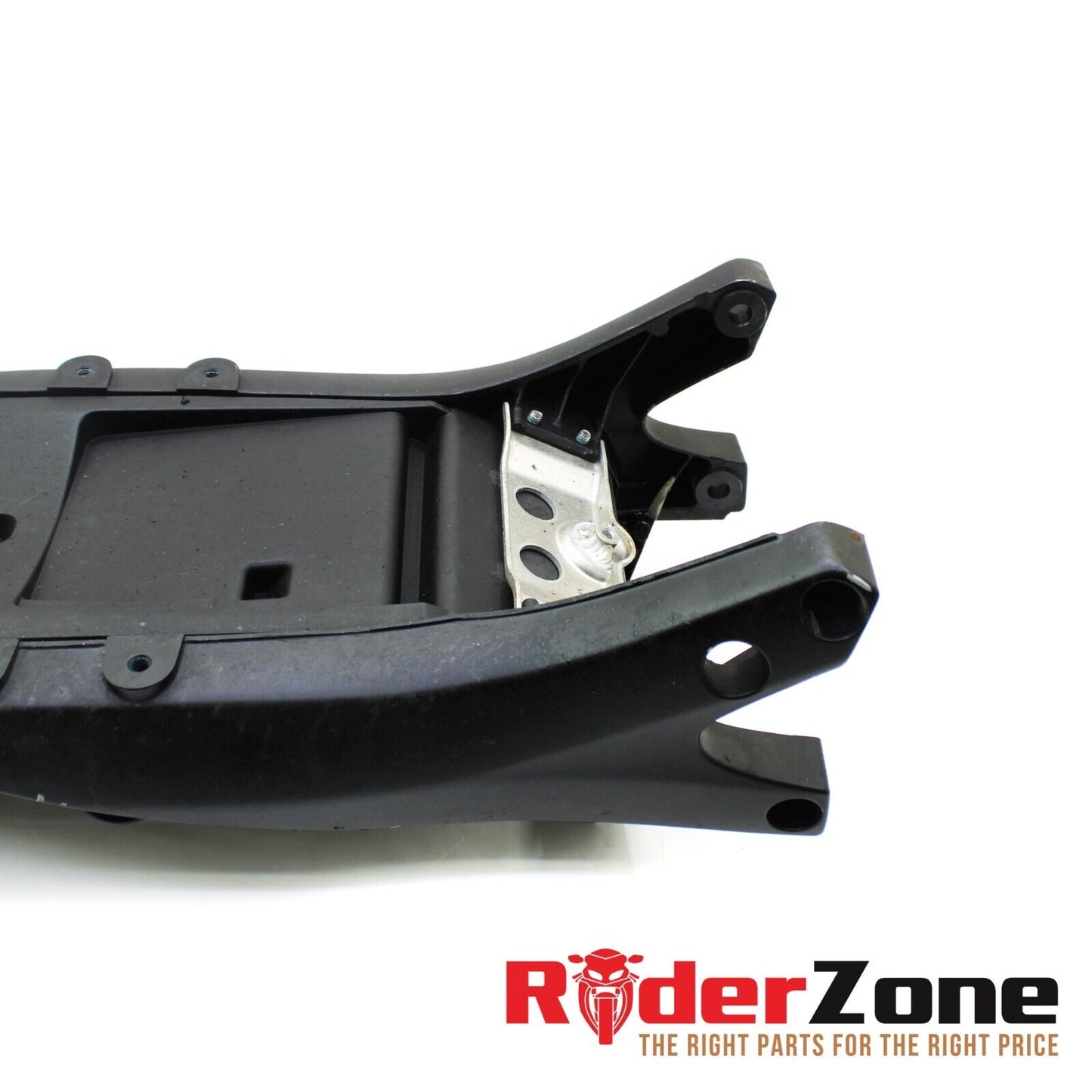 2008 2009 SUZUKI GSXR600 GSXR750 SUBFRAME REAR BACK TAIL PLASTIC TRAY BATTERY