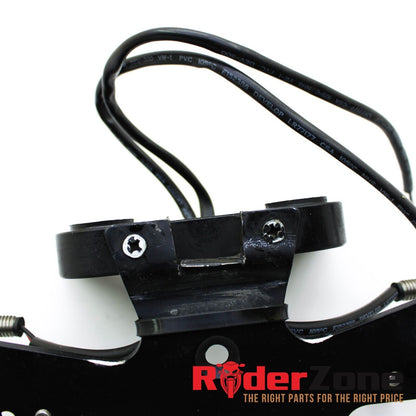 2009 - 2012 DUCATI STREETFIGHTER S SOPORTE DE LA PLACA DE INTERMITENTES TRASEROS HARDWARE 