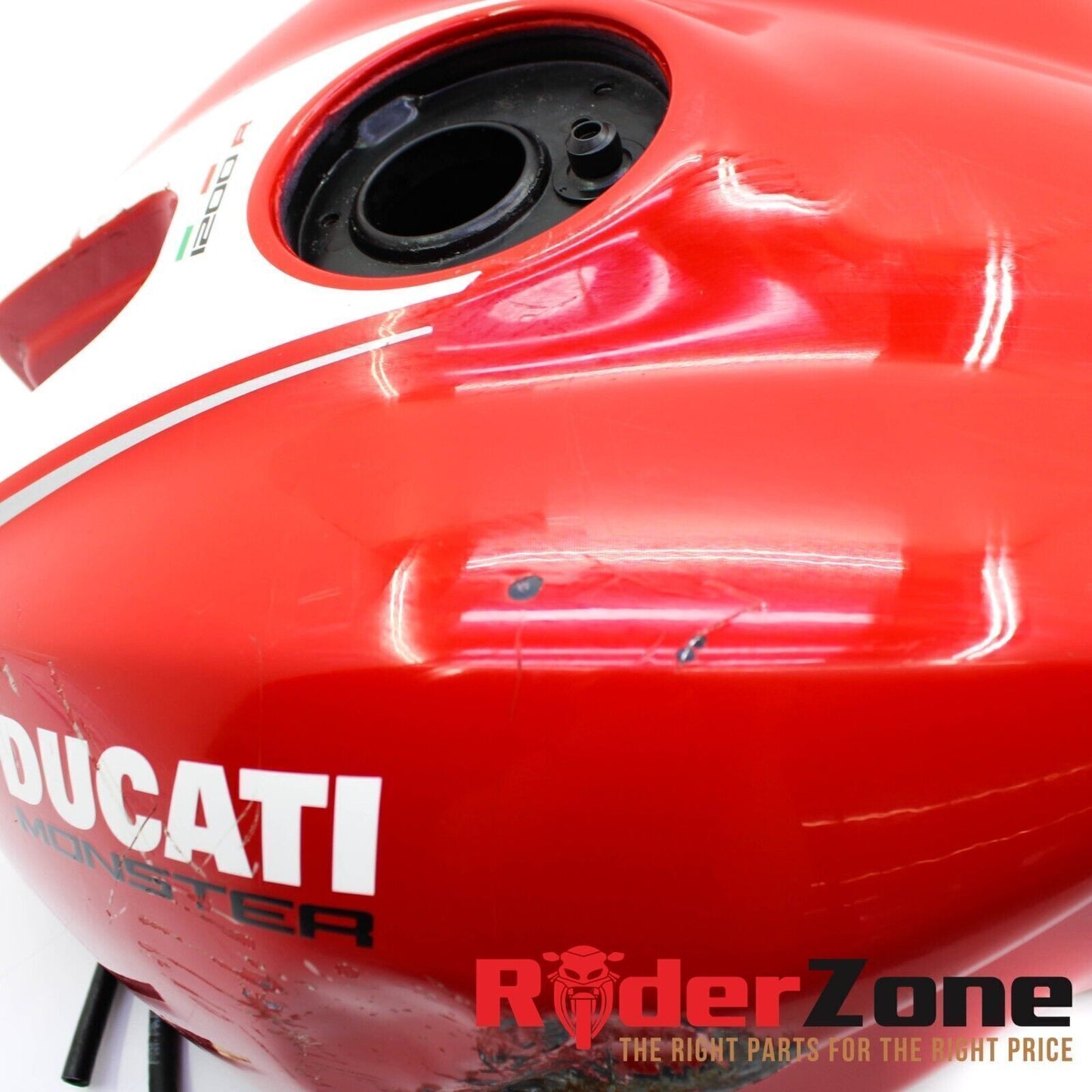 2017 - 20 DUCATI MONSTER 1200R GAS TANK FUEL CELL PETROL RESERVOIR RED DAMAGED