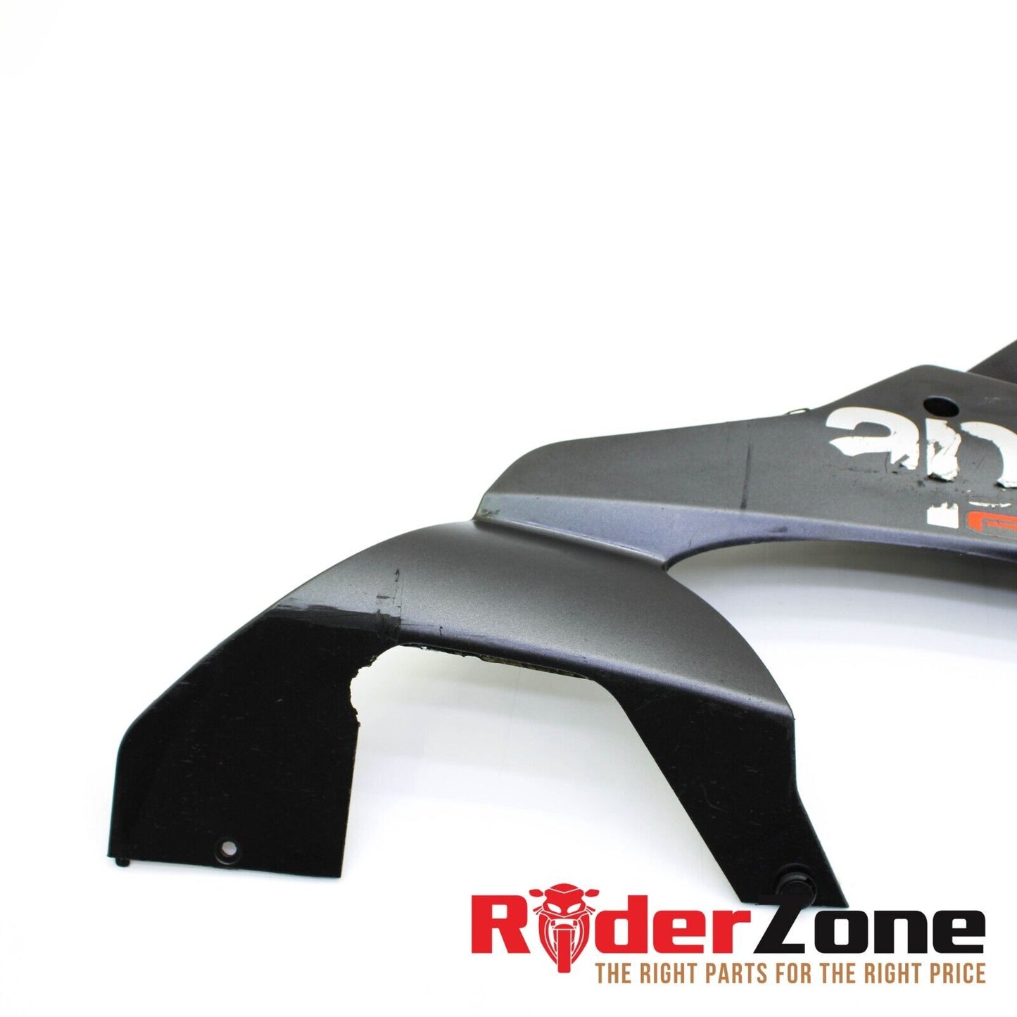 2016 - 2019 APRILIA RSV4RR RIGHT LOWER FAIRING PLASTIC COVER *DAMAGED*