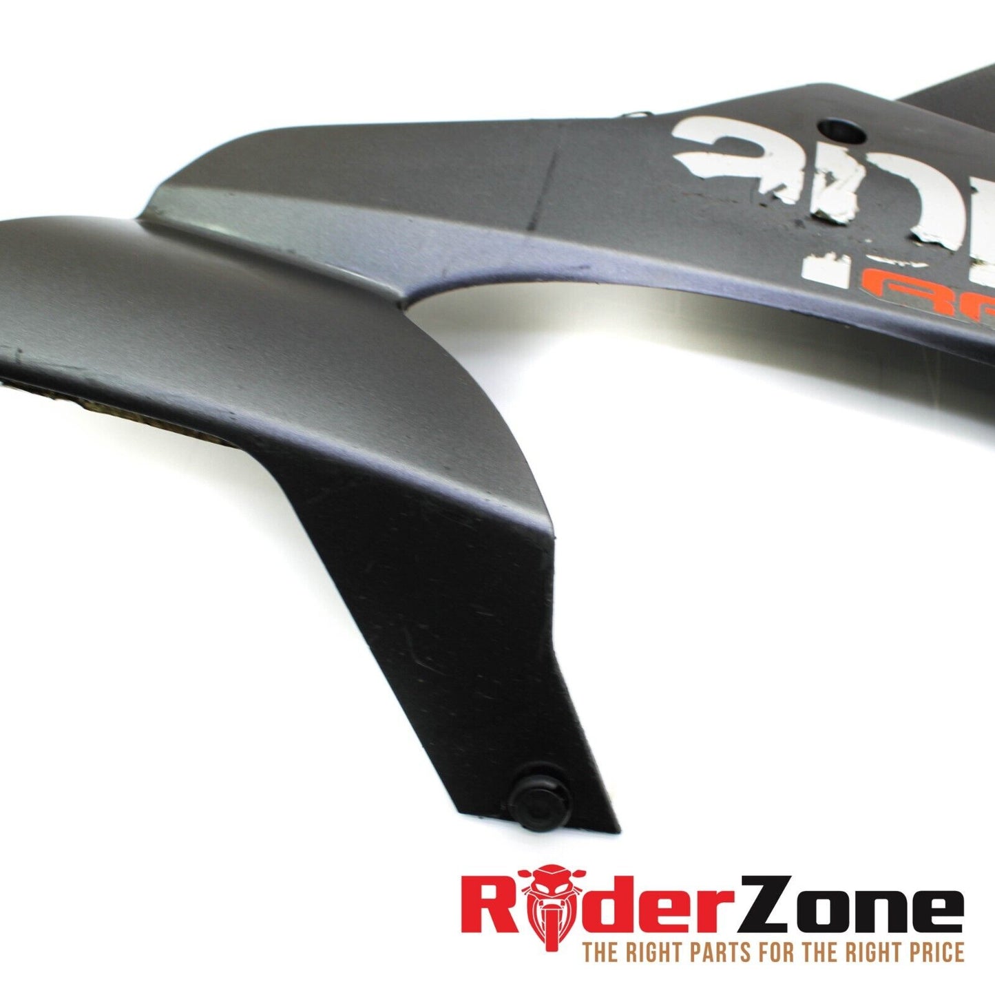 2016 - 2019 APRILIA RSV4RR RIGHT LOWER FAIRING PLASTIC COVER *DAMAGED*