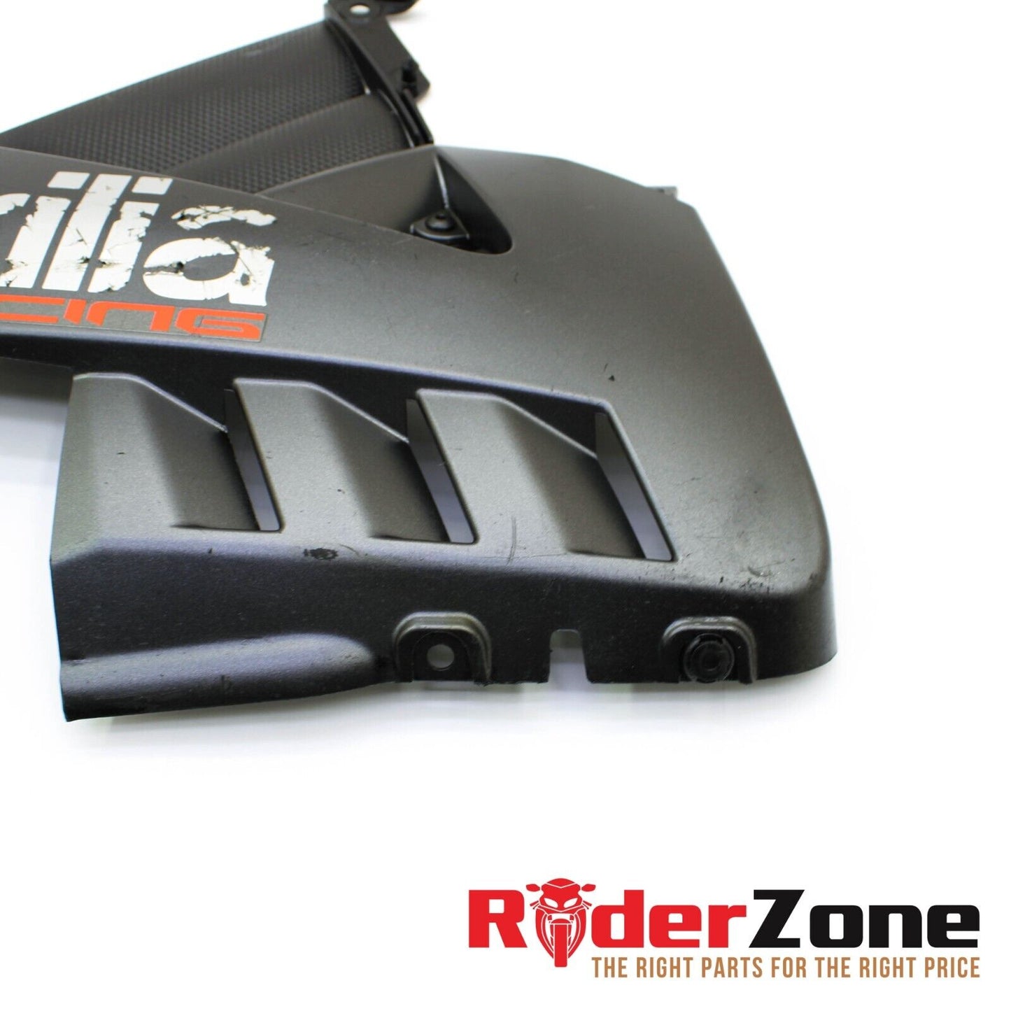 2016 - 2019 APRILIA RSV4RR RIGHT LOWER FAIRING PLASTIC COVER *DAMAGED*