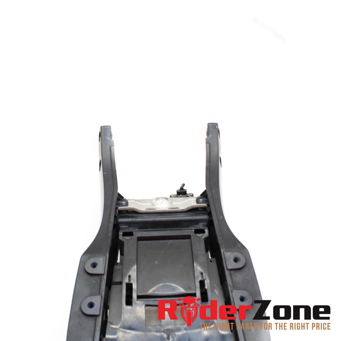 2007 2008 SUZUKI GSXR 1000 SUBFRAME REAR FRAME PLASTIC BATTERY TRAY STRAIGHT